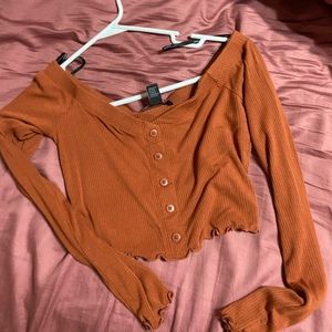 Cropped lettuce edge shirt